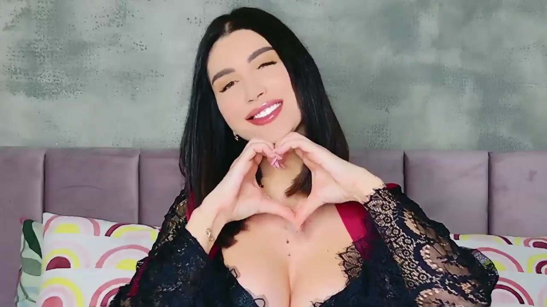Gallery image thumbnail from AllisonDesire's myfreecams stream on, 11/13/2024, 21:26 image 10 of 20