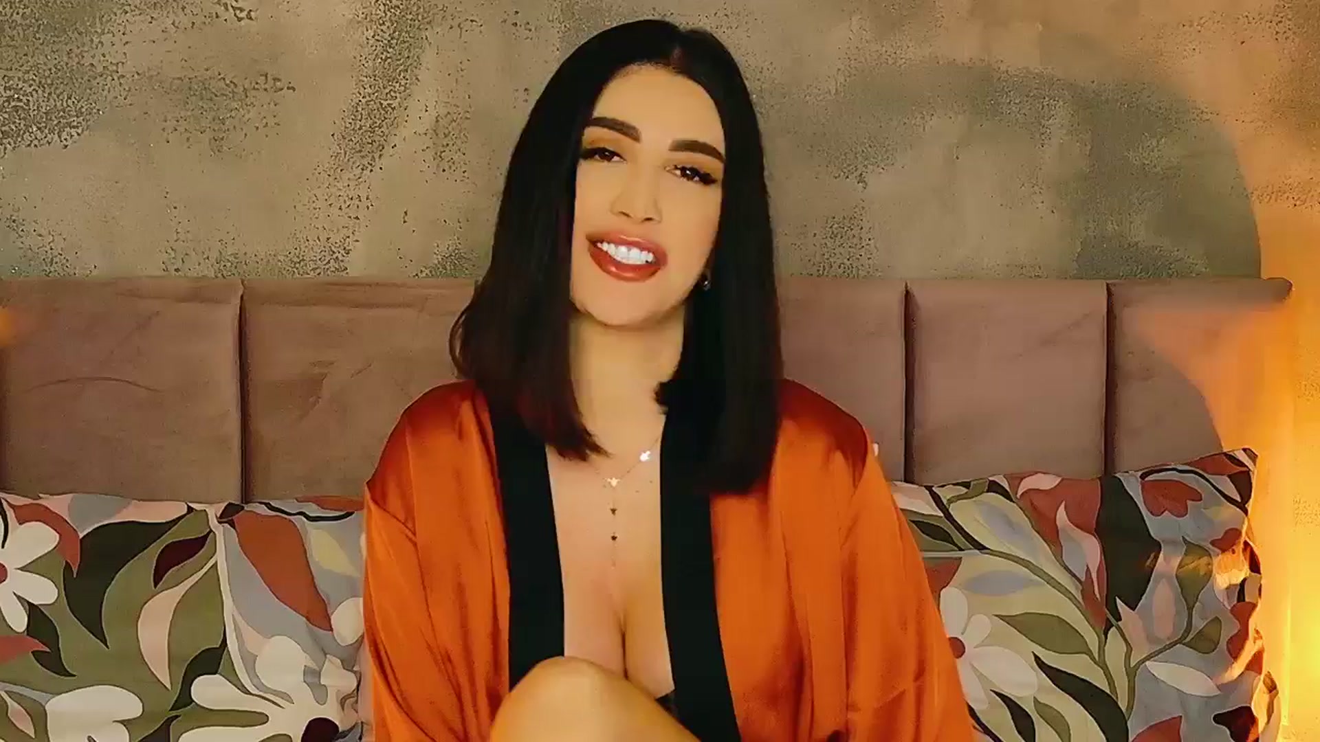 Gallery image thumbnail from AllisonDesire's myfreecams stream on, 11/23/2024, 20:42 image 17 of 20