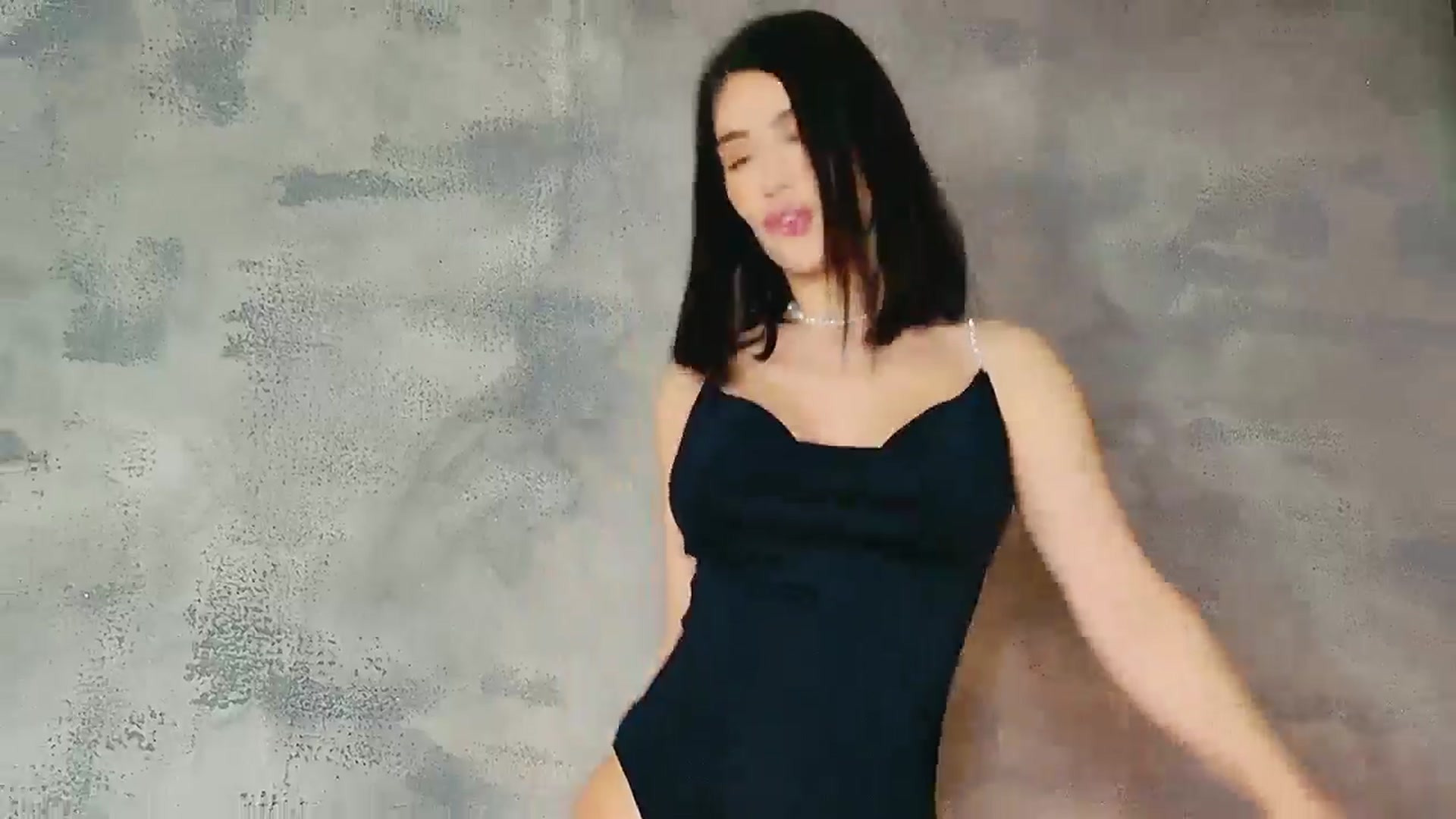 Gallery image thumbnail from AllisonDesire's myfreecams stream on, 01/06/2025, 22:02 image 18 of 20