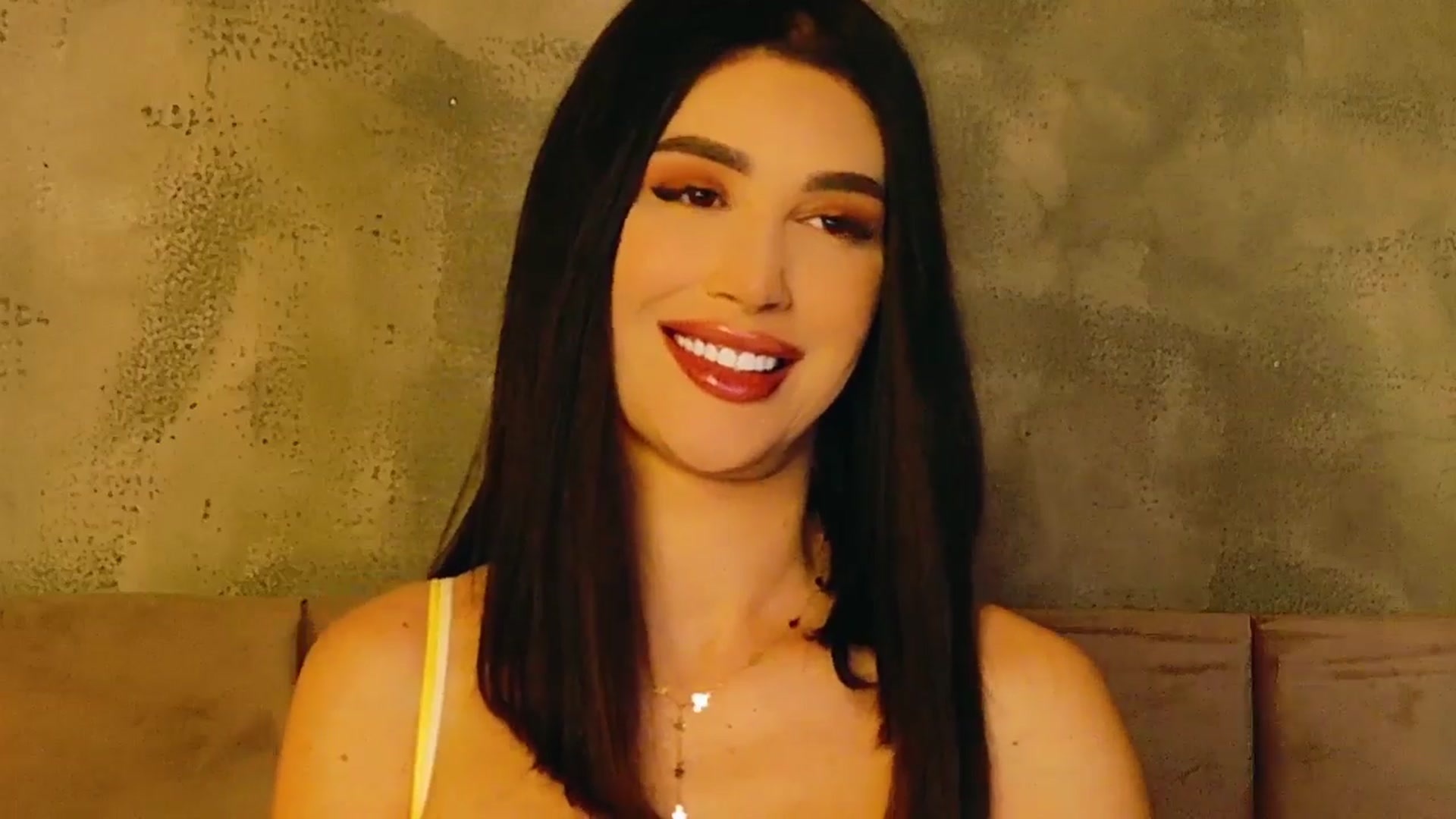 Gallery image thumbnail from AllisonDesire's myfreecams stream on, 01/15/2025, 22:27 image 20 of 20
