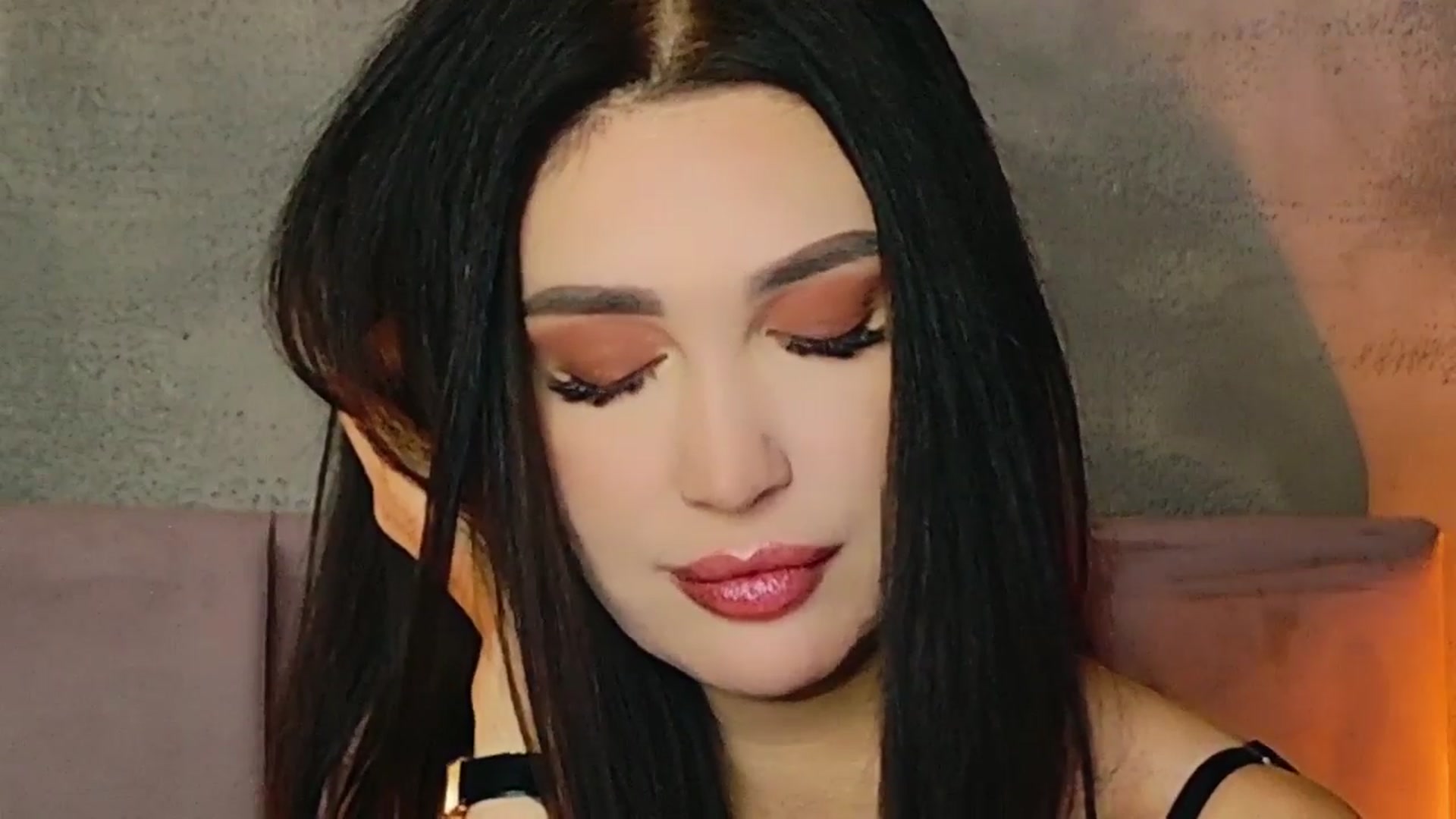 Gallery image thumbnail from AllisonDesire's myfreecams stream on, 01/16/2025, 21:18 image 19 of 20