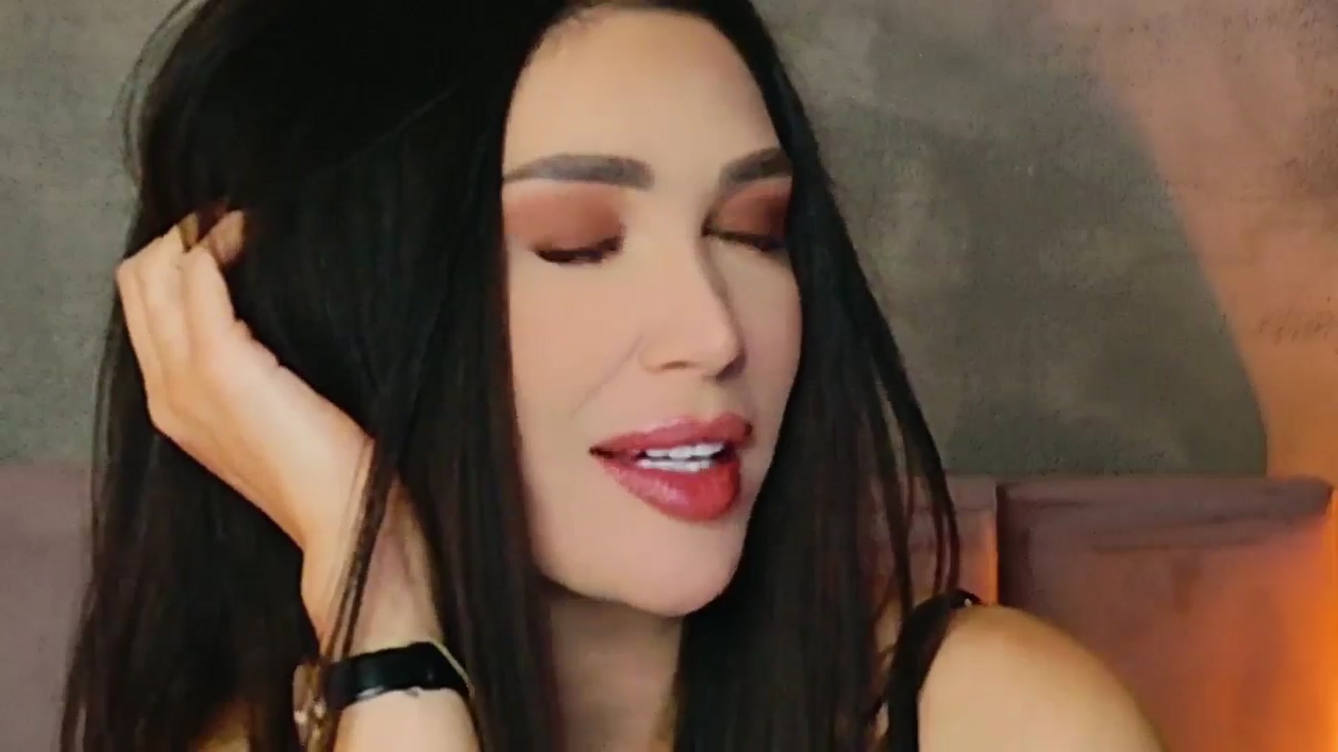 Gallery image thumbnail from AllisonDesire's myfreecams stream on, 01/16/2025, 21:18 image 17 of 20