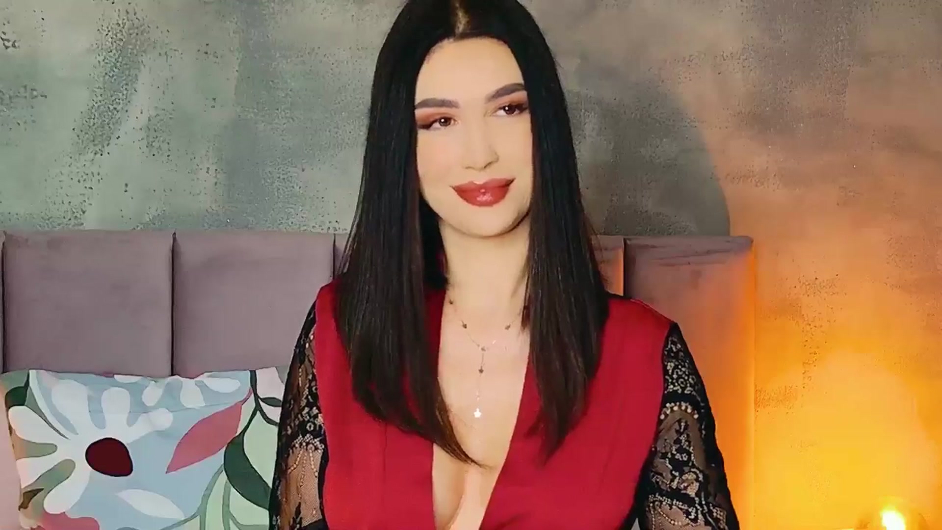 Gallery image thumbnail from AllisonDesire's myfreecams stream on, 01/18/2025, 19:34 image 2 of 20