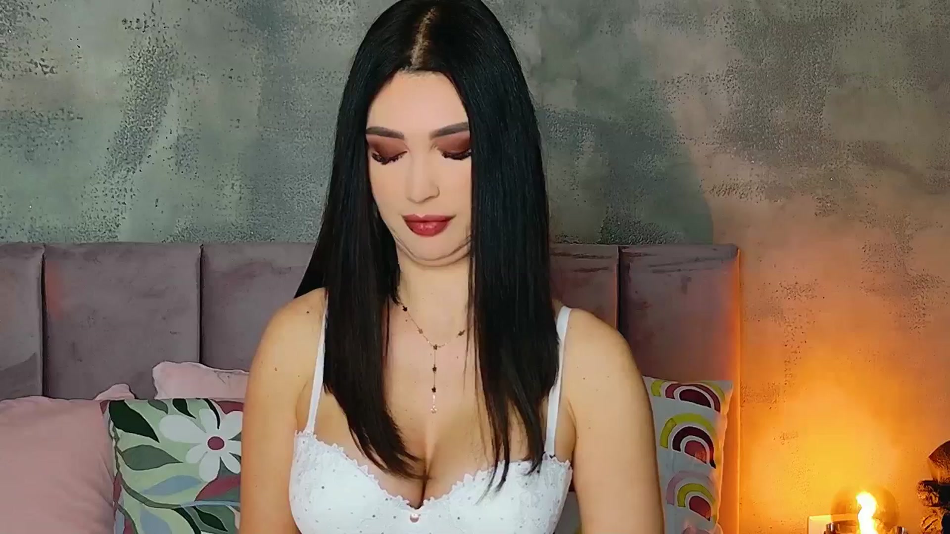 Gallery image thumbnail from AllisonDesire's myfreecams stream on, 01/20/2025, 20:29 image 8 of 20