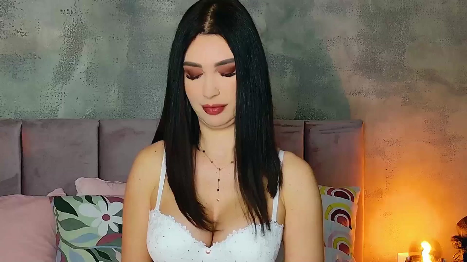Gallery image thumbnail from AllisonDesire's myfreecams stream on, 01/20/2025, 20:29 image 7 of 20