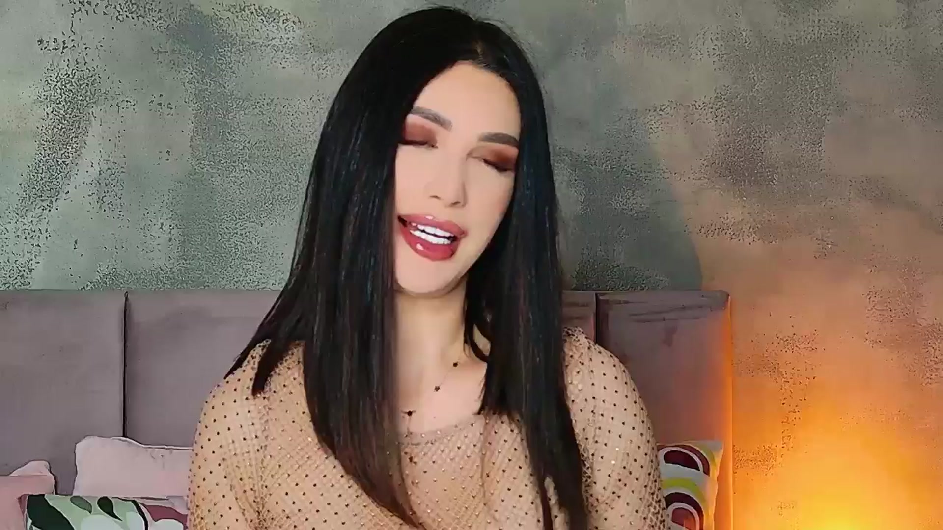 Gallery image thumbnail from AllisonDesire's myfreecams stream on, 01/20/2025, 22:07 image 1 of 20