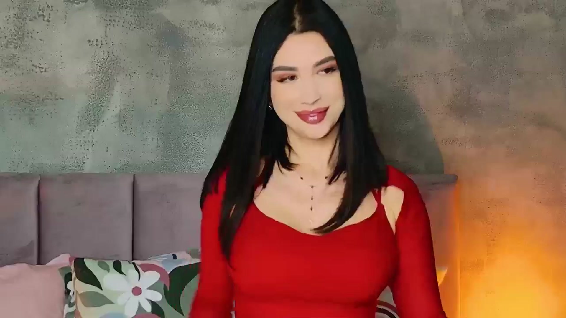 Gallery image thumbnail from AllisonDesire's myfreecams stream on, 01/21/2025, 18:53 image 4 of 20