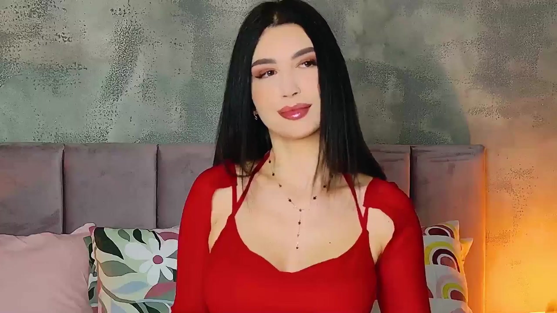 Gallery image thumbnail from AllisonDesire's myfreecams stream on, 01/21/2025, 18:53 image 2 of 20