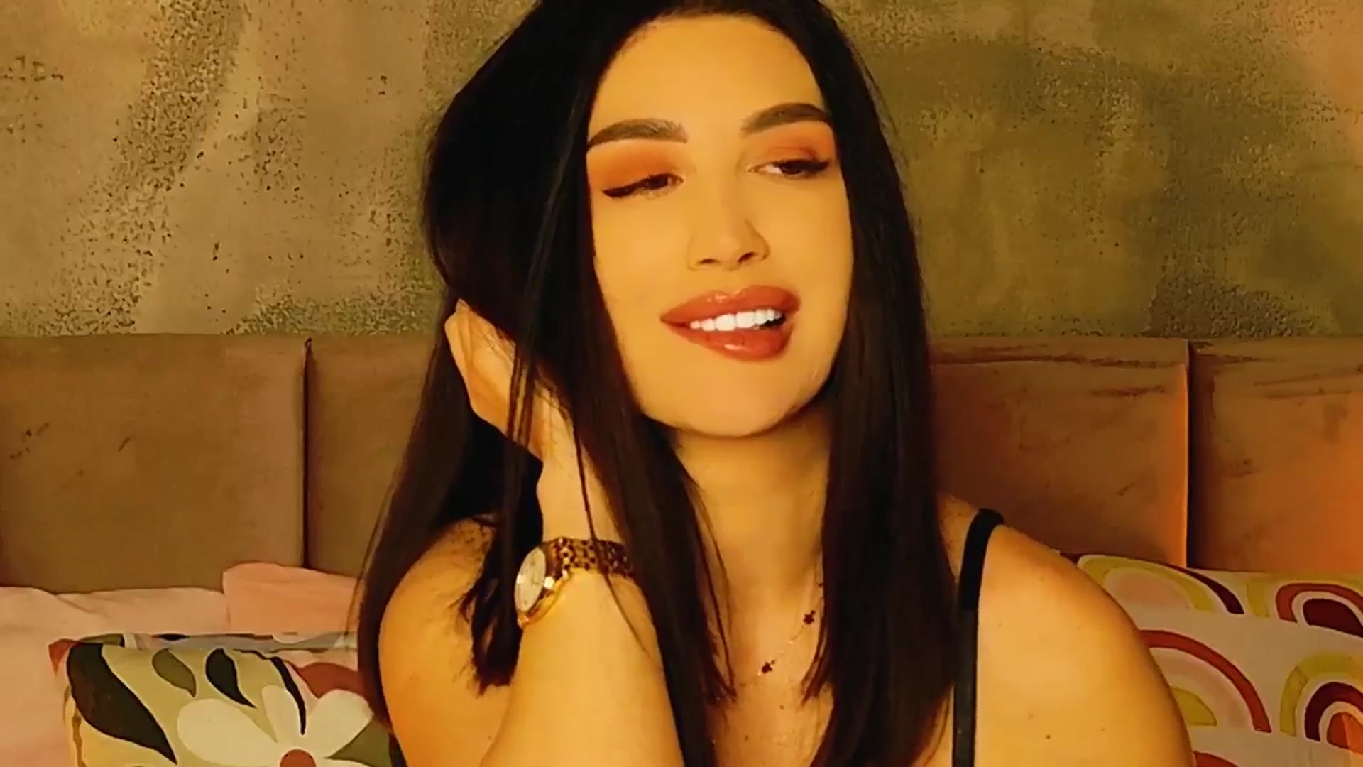 Gallery image thumbnail from AllisonDesire's myfreecams stream on, 01/23/2025, 18:59 image 18 of 20
