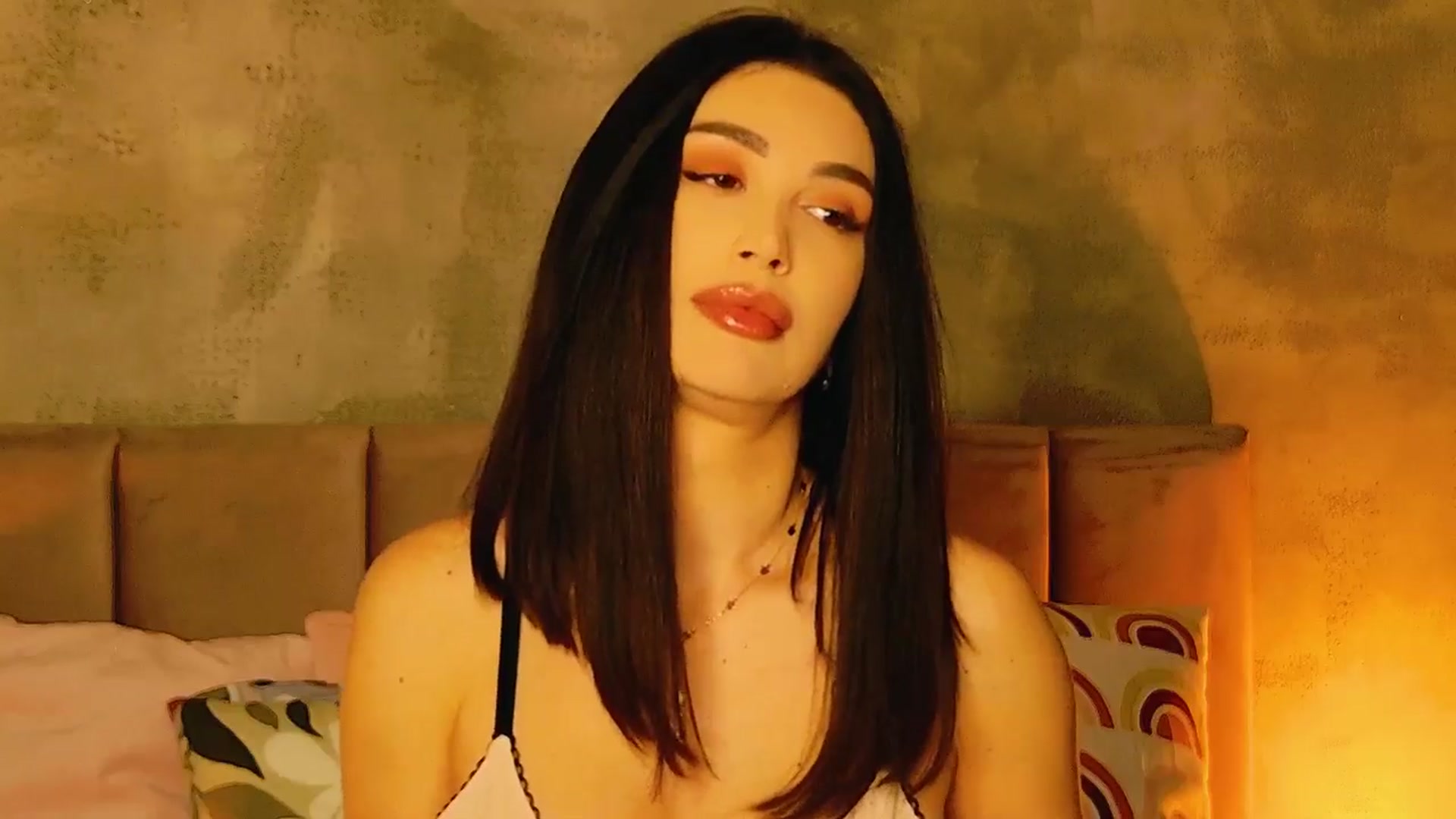Gallery image thumbnail from AllisonDesire's myfreecams stream on, 01/23/2025, 19:49 image 3 of 20