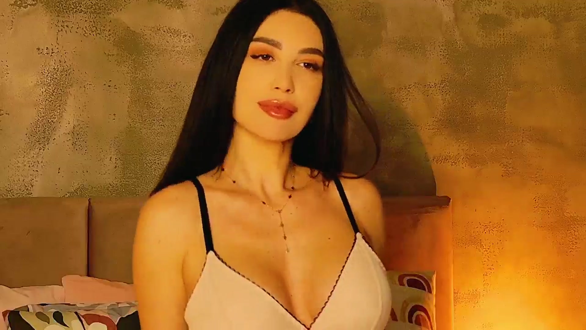 Gallery image thumbnail from AllisonDesire's myfreecams stream on, 01/23/2025, 19:49 image 11 of 20