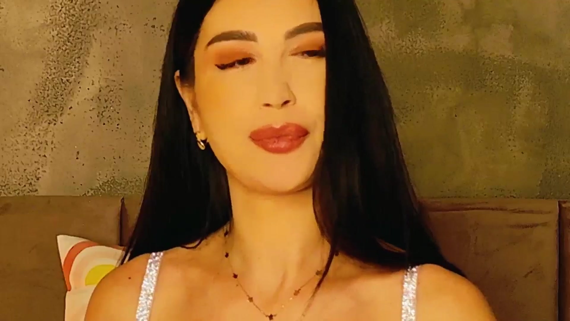 Gallery image thumbnail from AllisonDesire's myfreecams stream on, 01/25/2025, 21:19 image 16 of 20
