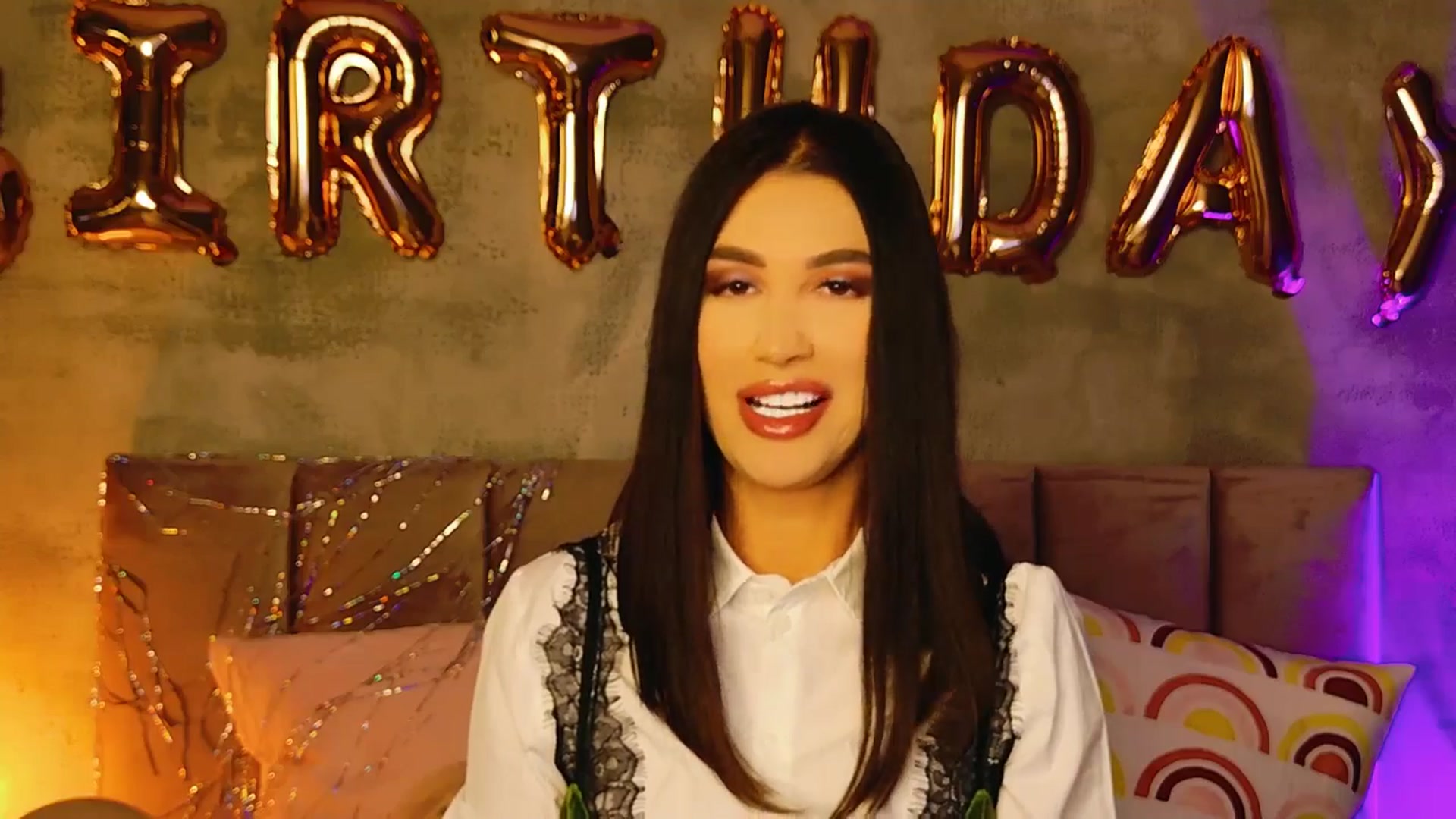 Gallery image thumbnail from AllisonDesire's myfreecams stream on, 02/08/2025, 19:07 image 18 of 20