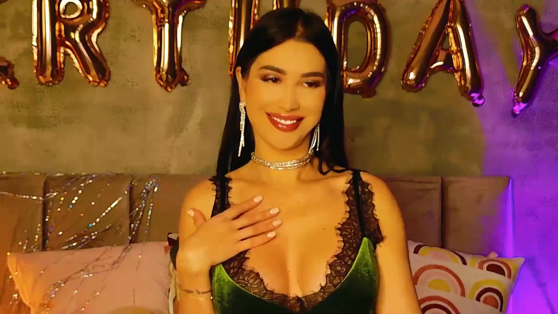 Gallery image thumbnail from AllisonDesire's myfreecams stream on, 02/08/2025, 22:00 image 8 of 20