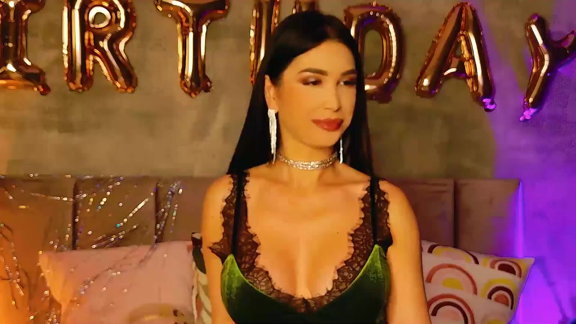 Gallery image thumbnail from AllisonDesire's myfreecams stream on, 02/08/2025, 22:00 image 4 of 20