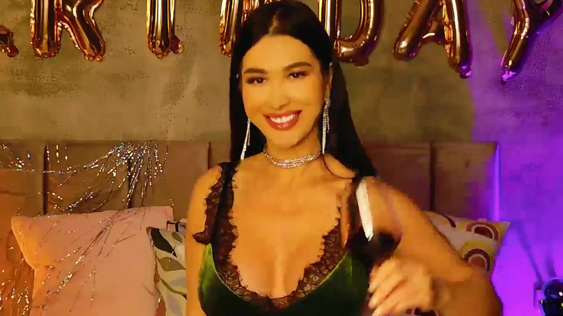 Gallery image thumbnail from AllisonDesire's myfreecams stream on, 02/09/2025, 24:14 image 3 of 20