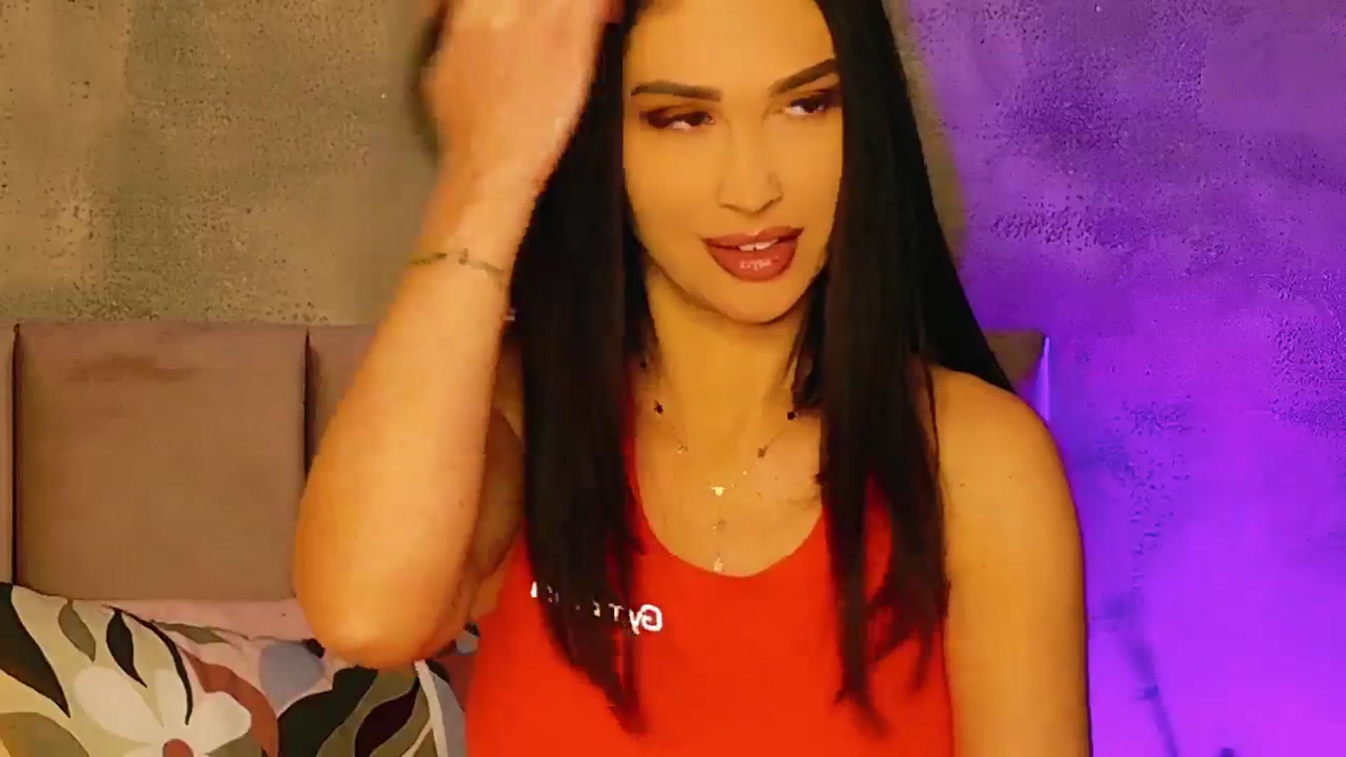 Gallery image thumbnail from AllisonDesire's myfreecams stream on, 02/11/2025, 18:14 image 2 of 20