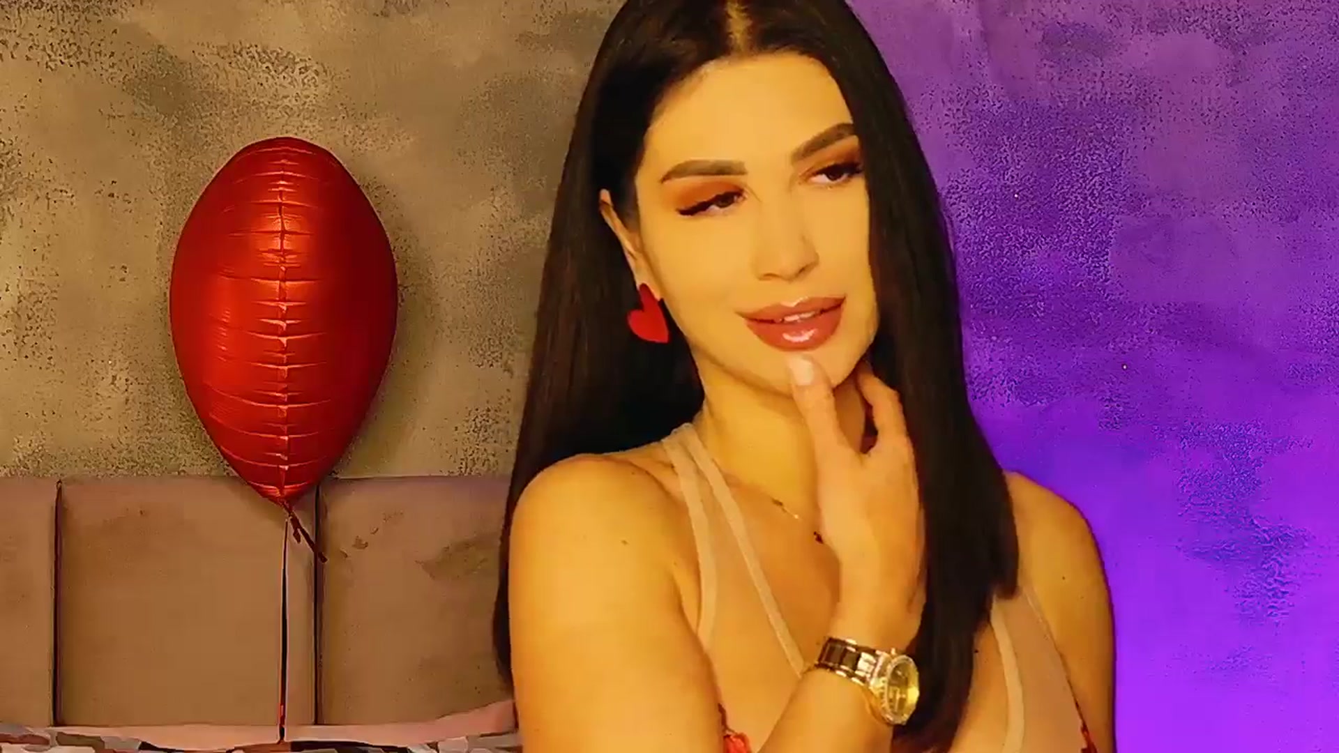 Gallery image thumbnail from AllisonDesire's myfreecams stream on, 02/14/2025, 19:55 image 17 of 20