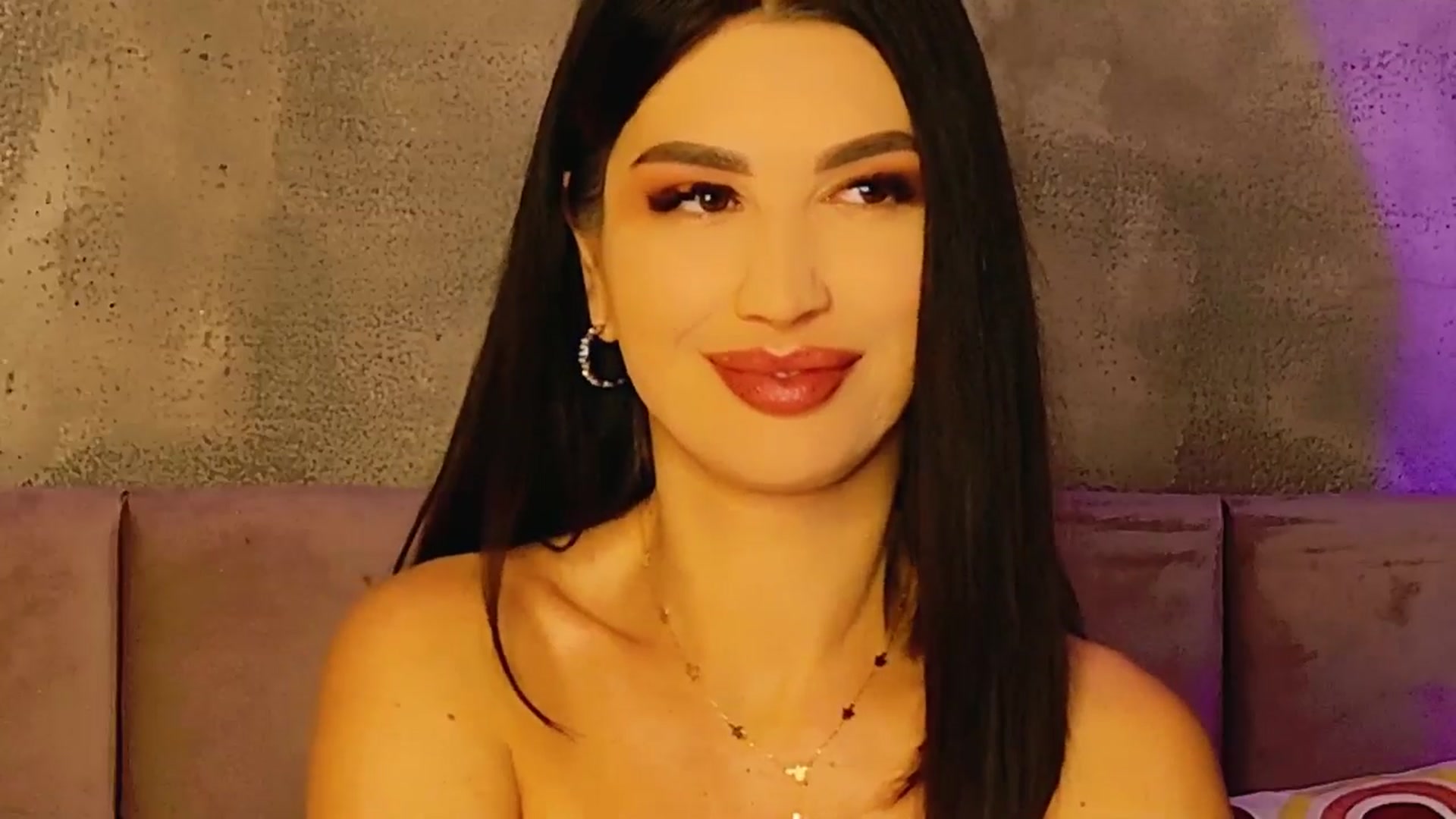 Gallery image thumbnail from AllisonDesire's myfreecams stream on, 02/20/2025, 18:01 image 2 of 20