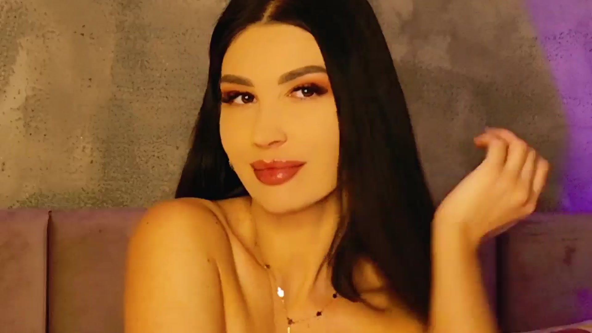 Gallery image thumbnail from AllisonDesire's myfreecams stream on, 02/20/2025, 18:01 image 12 of 20