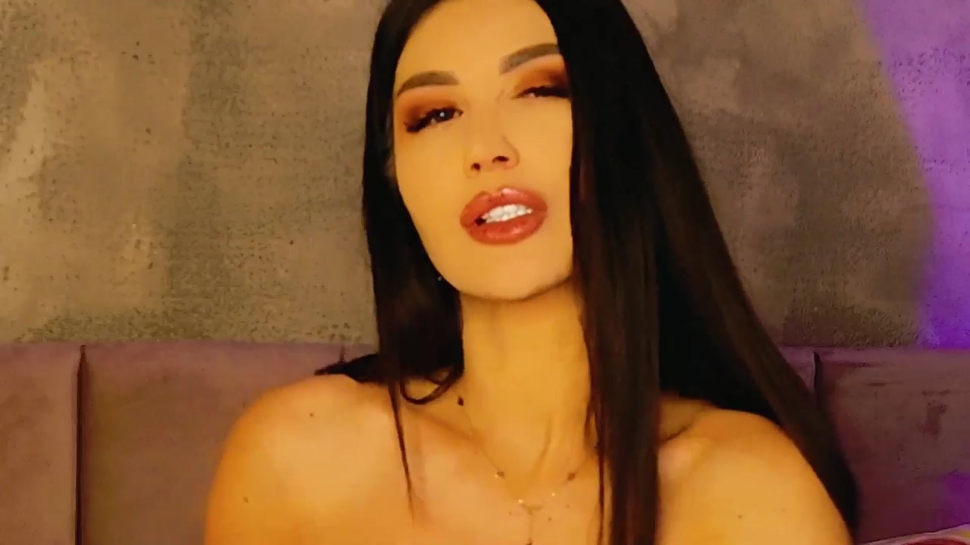 Gallery image thumbnail from AllisonDesire's myfreecams stream on, 02/20/2025, 18:01 image 13 of 20
