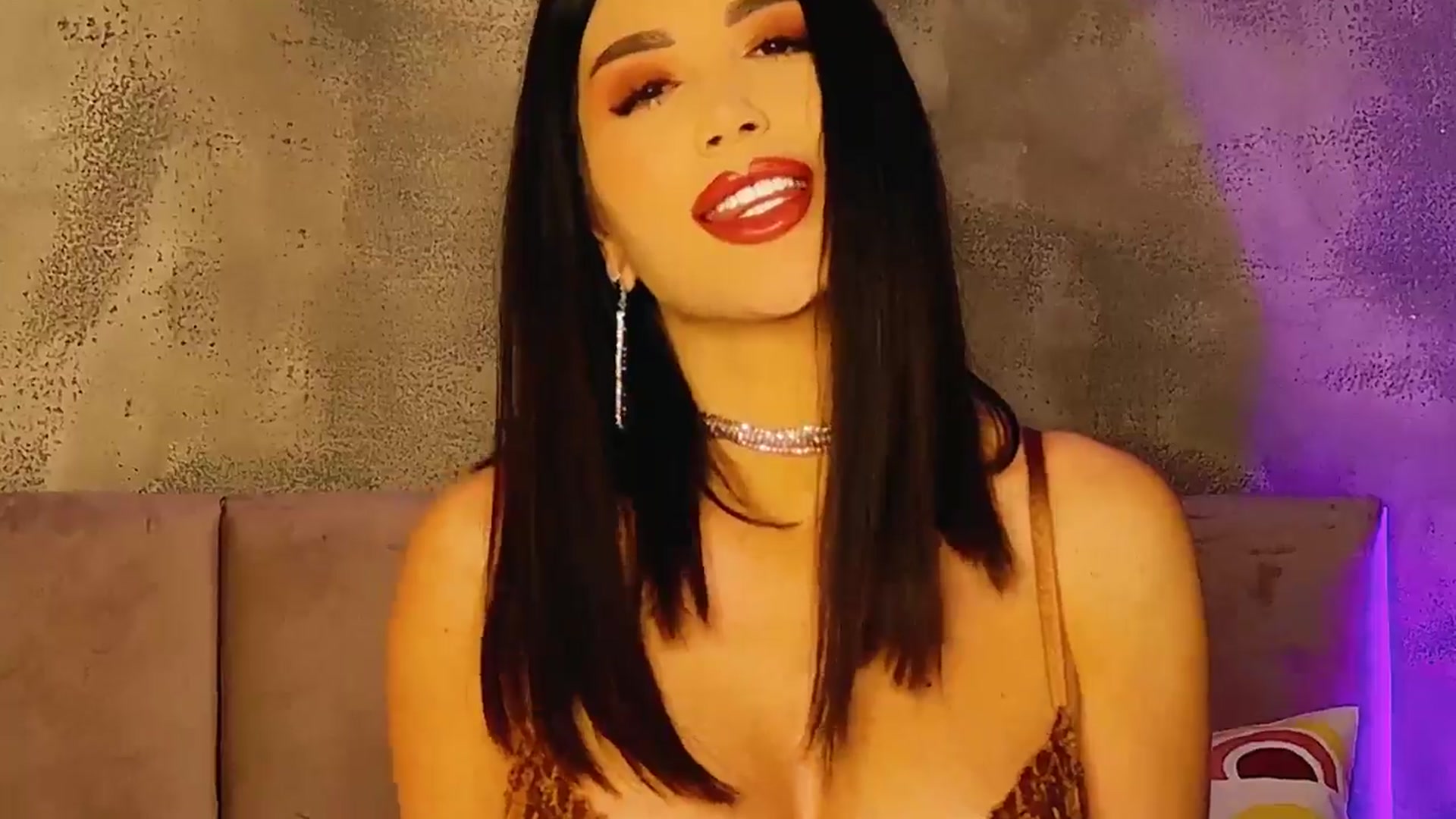 Gallery image thumbnail from AllisonDesire's myfreecams stream on, 02/23/2025, 18:48 image 17 of 20
