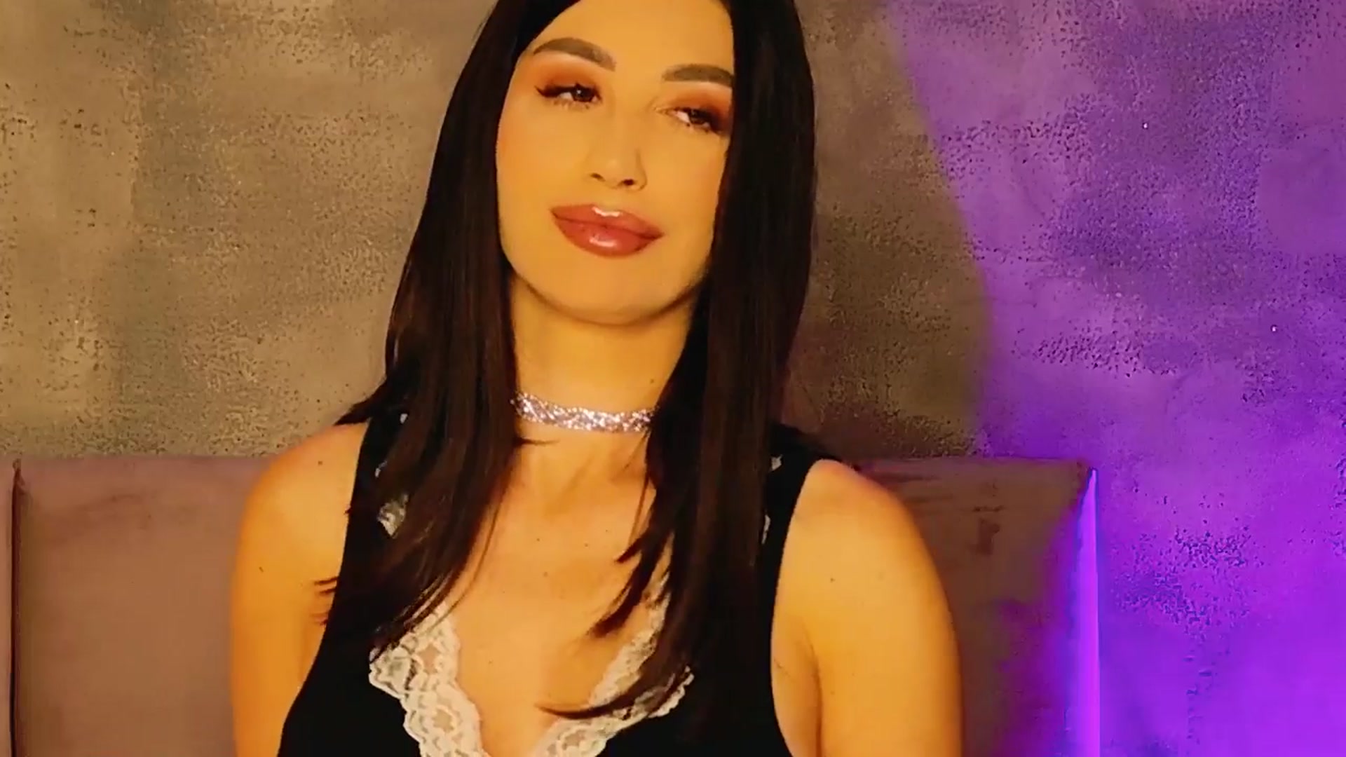 Gallery image thumbnail from AllisonDesire's myfreecams stream on, 02/25/2025, 21:32 image 14 of 20