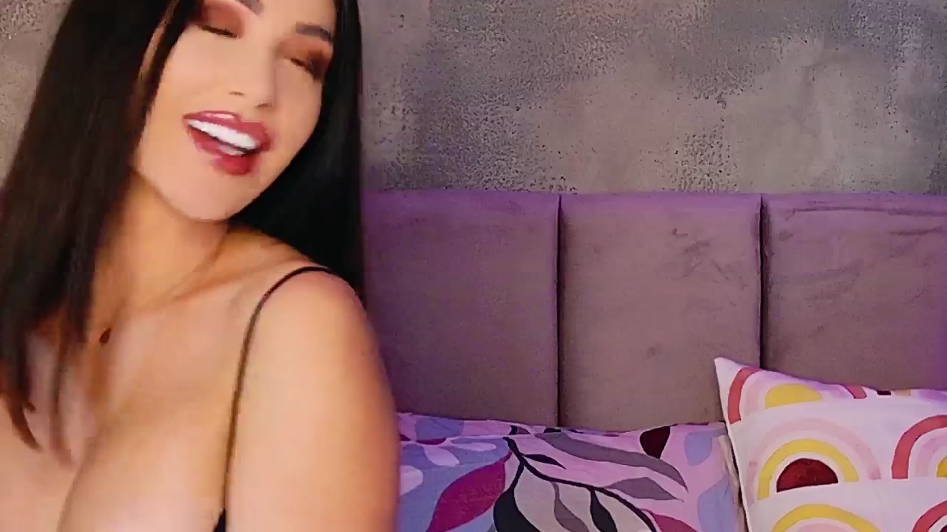 Gallery image thumbnail from AllisonDesire's myfreecams stream on, 03/14/2025, 16:31 image 7 of 20