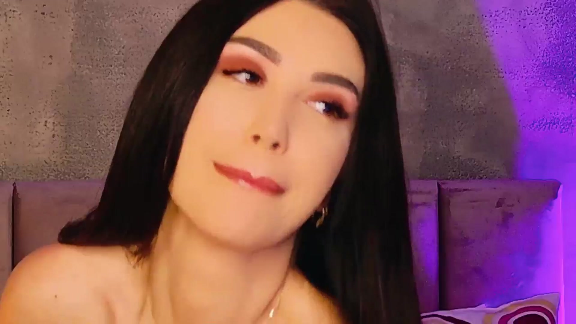 Gallery image thumbnail from AllisonDesire's myfreecams stream on, 03/22/2025, 17:34 image 16 of 20