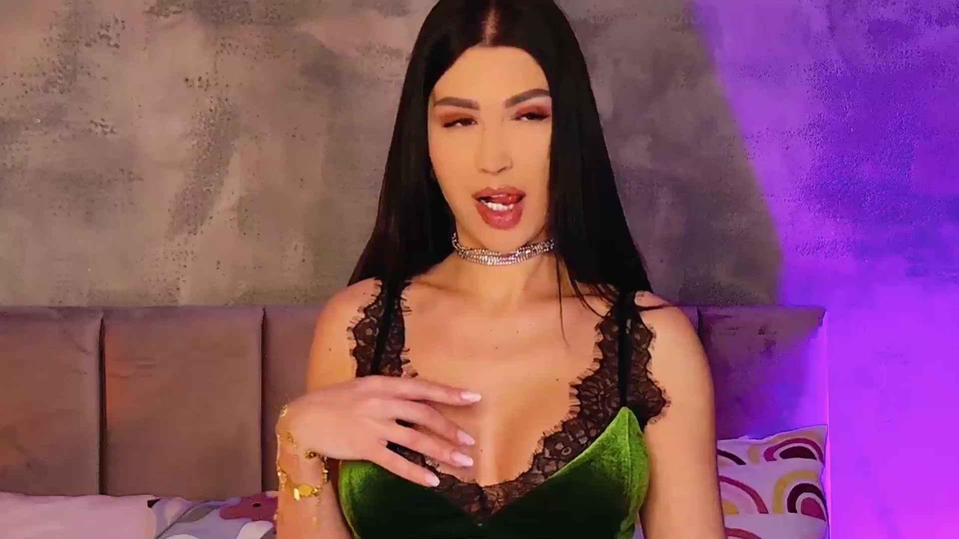 Gallery image thumbnail from AllisonDesire's myfreecams stream on, 03/23/2025, 17:44 image 11 of 20
