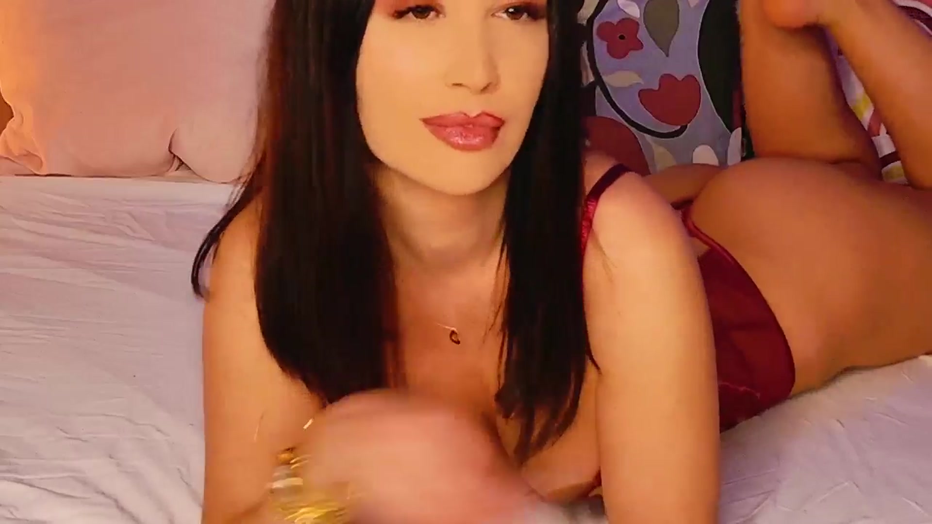 Gallery image thumbnail from AllisonDesire's myfreecams stream on, 03/25/2025, 20:24 image 17 of 20