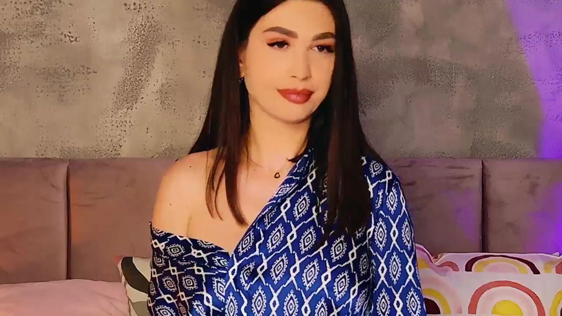 Gallery image thumbnail from AllisonDesire's myfreecams stream on, 04/26/2025, 16:48 image 15 of 20