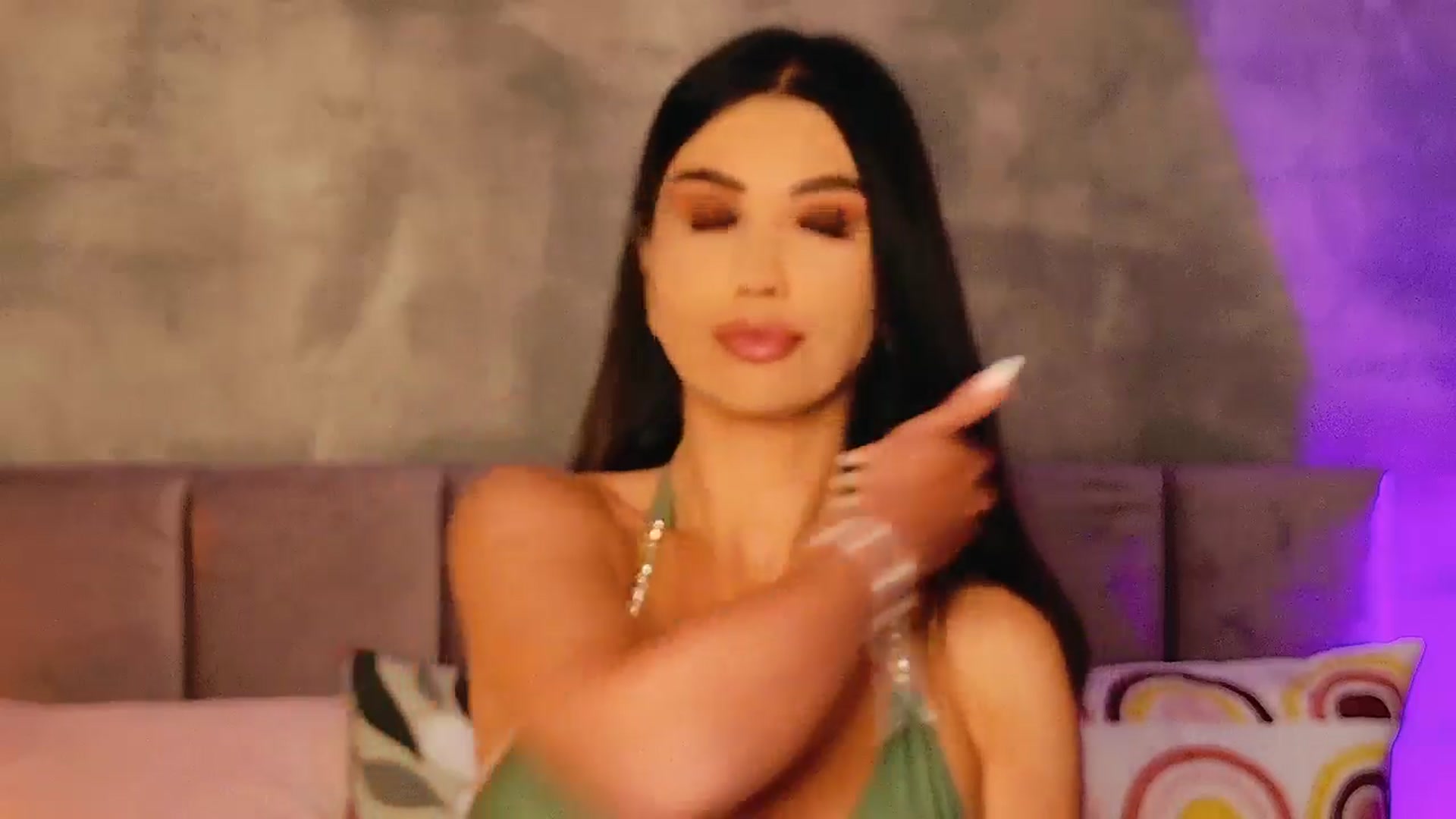 Gallery image thumbnail from AllisonDesire's myfreecams stream on, 05/12/2025, 20:32 image 9 of 20