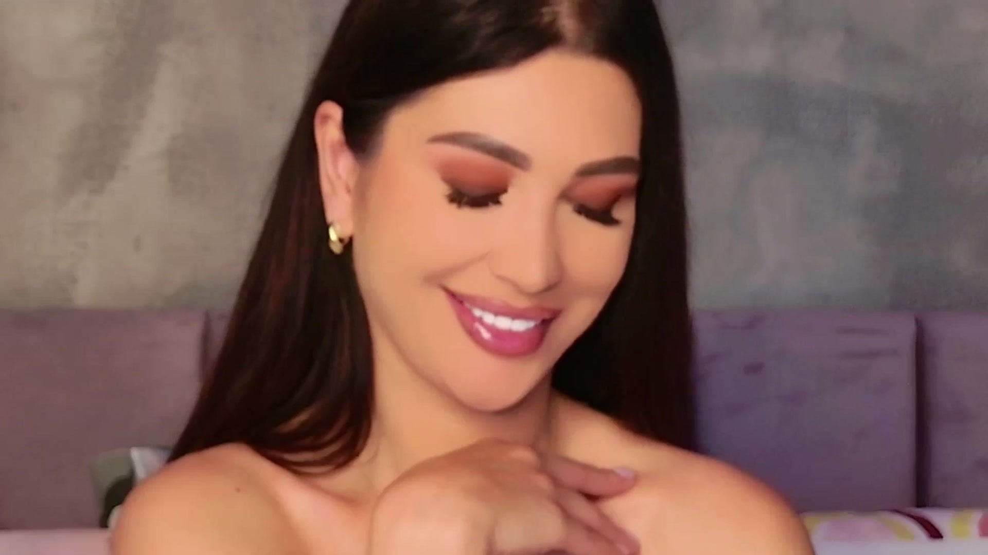 Gallery image thumbnail from AllisonDesire's myfreecams stream on, 06/23/2025, 09:07 image 9 of 20