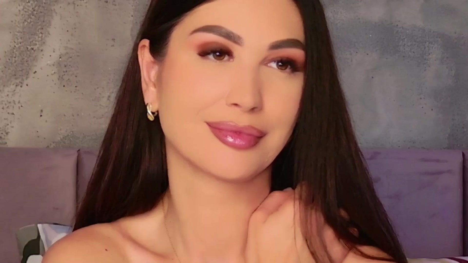 Gallery image thumbnail from AllisonDesire's myfreecams stream on, 06/23/2025, 09:07 image 13 of 20