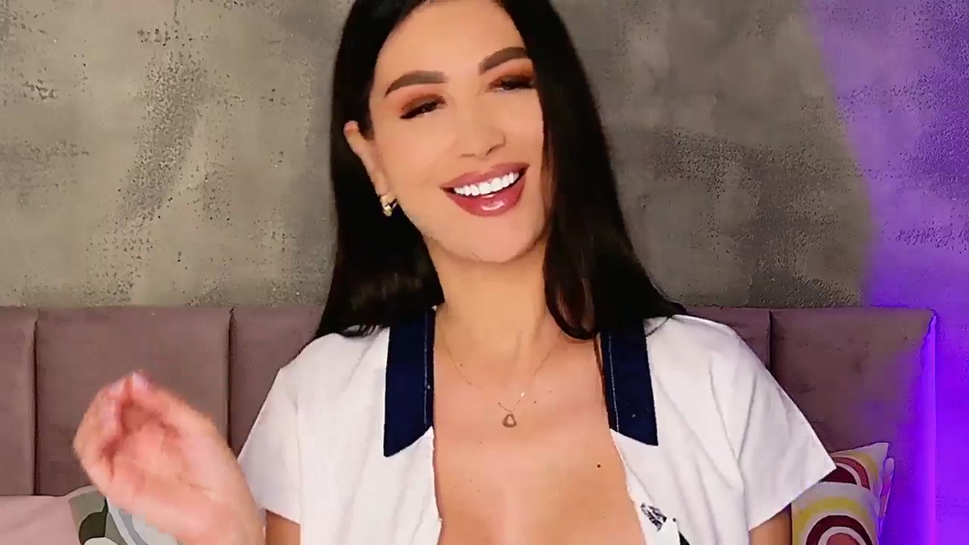 Gallery image thumbnail from AllisonDesire's myfreecams stream on, 06/29/2025, 08:42 image 17 of 20