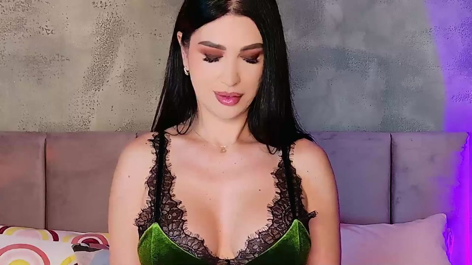 Gallery image thumbnail from AllisonDesire's myfreecams stream on, 07/13/2025, 07:14 image 8 of 20