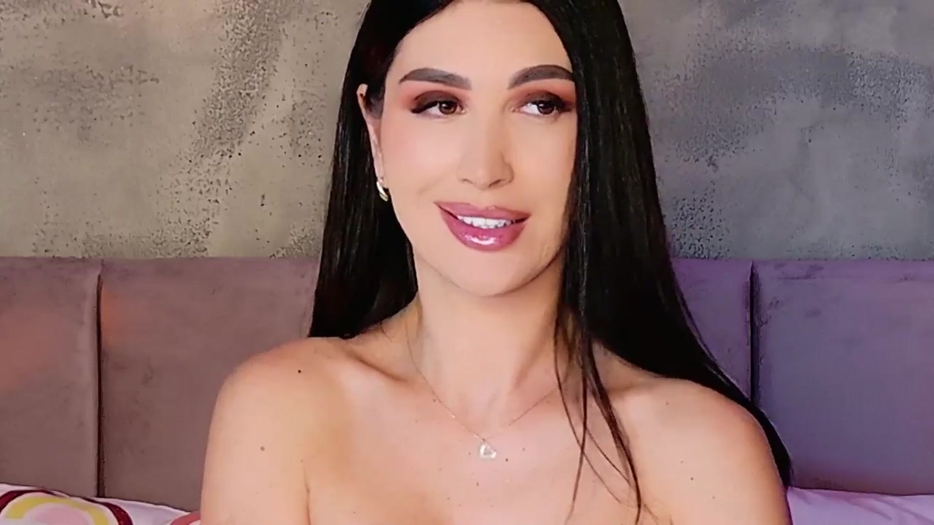 Gallery image thumbnail from AllisonDesire's myfreecams stream on, 07/13/2025, 10:07 image 5 of 20