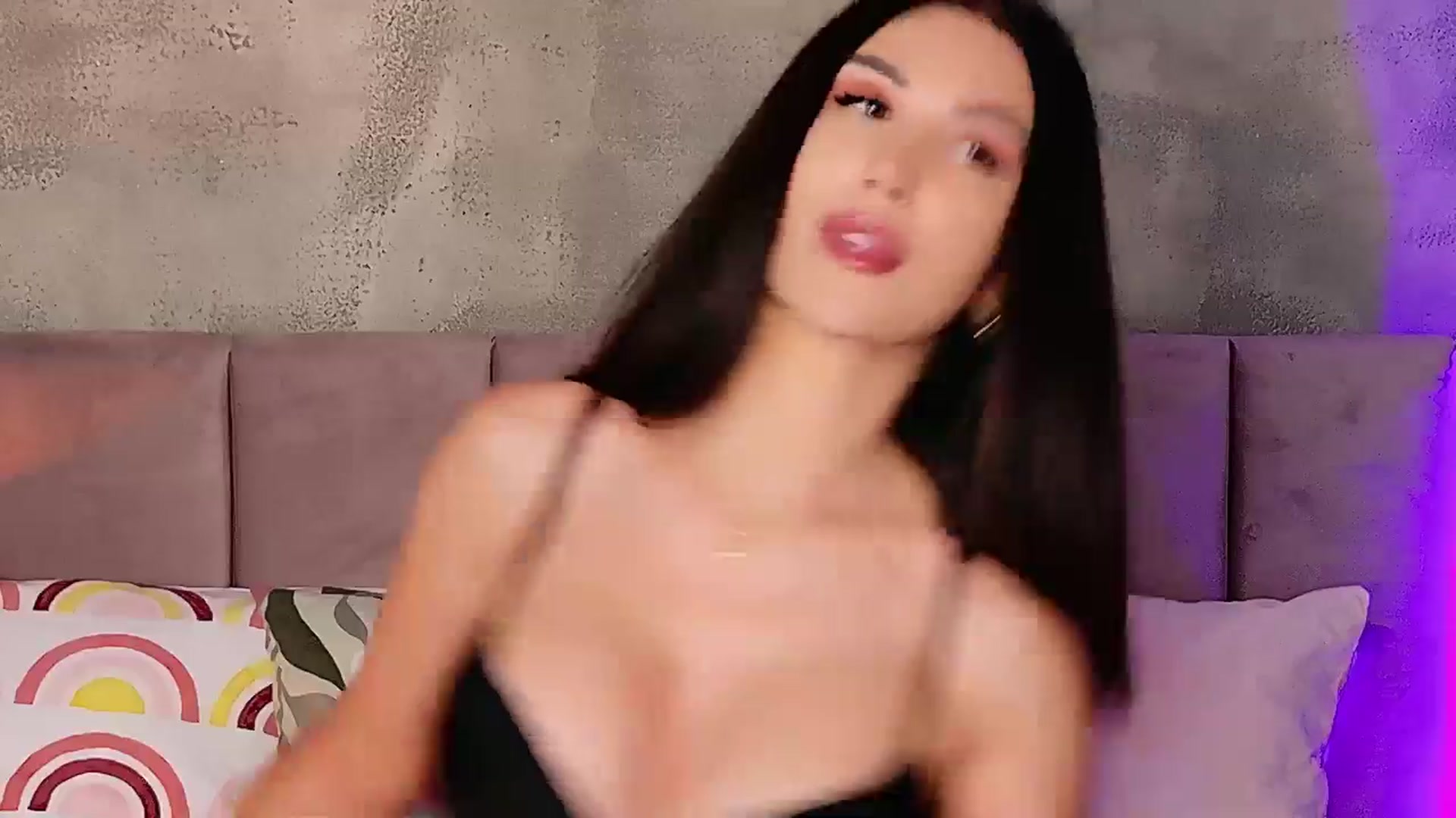 Gallery image thumbnail from AllisonDesire's myfreecams stream on, 08/16/2025, 14:17 image 17 of 20