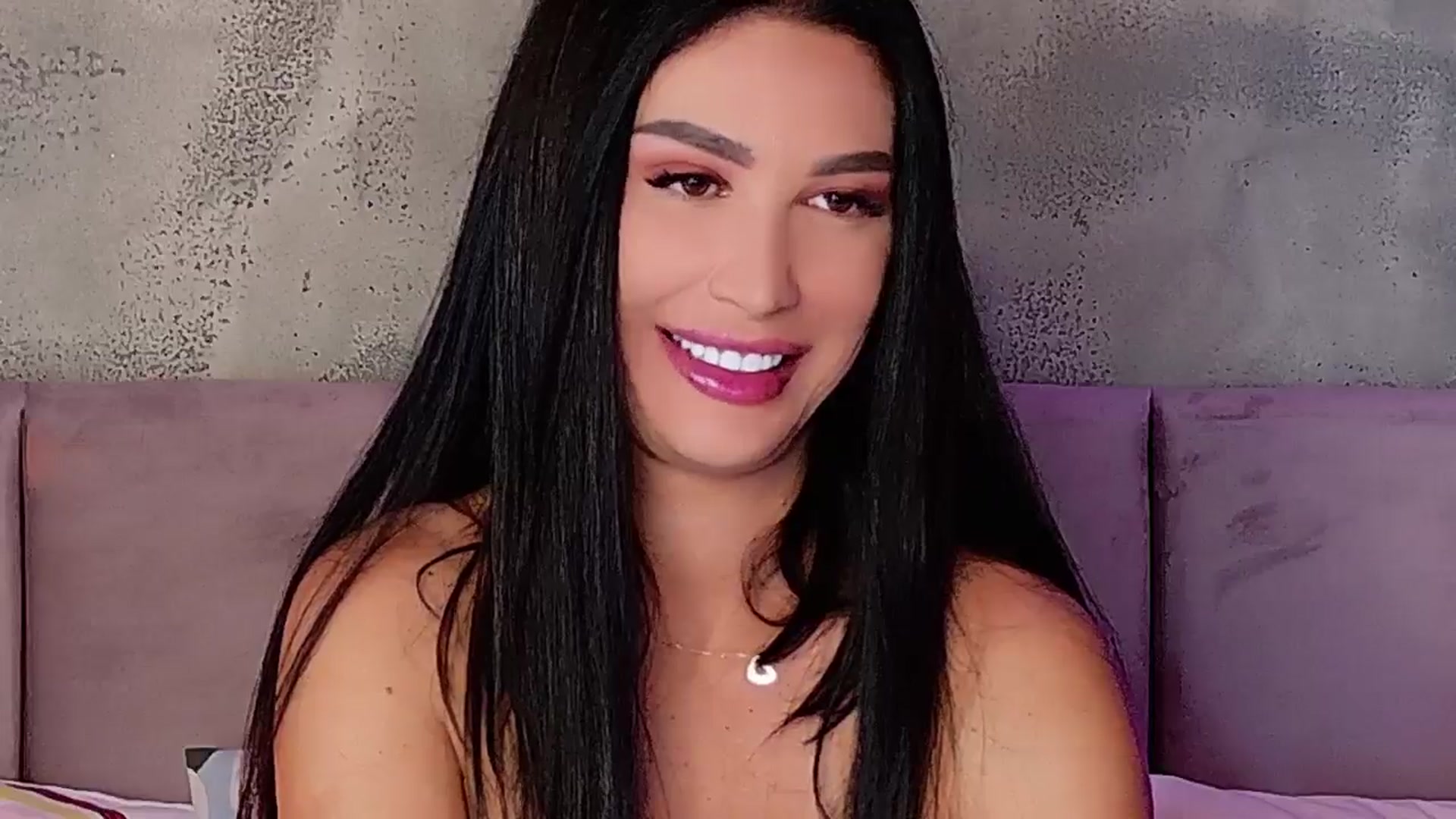 Gallery image thumbnail from AllisonDesire's myfreecams stream on, 10/09/2025, 12:00 image 19 of 20