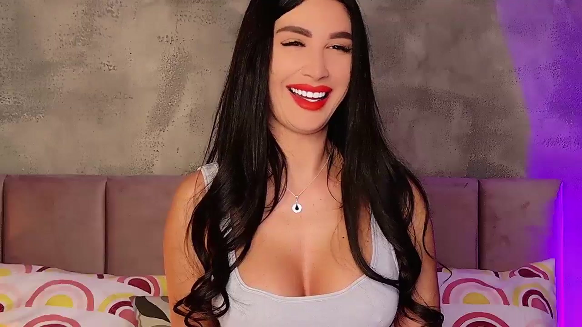 Gallery image thumbnail from AllisonDesire's myfreecams stream on, 10/31/2025, 15:26 image 10 of 20