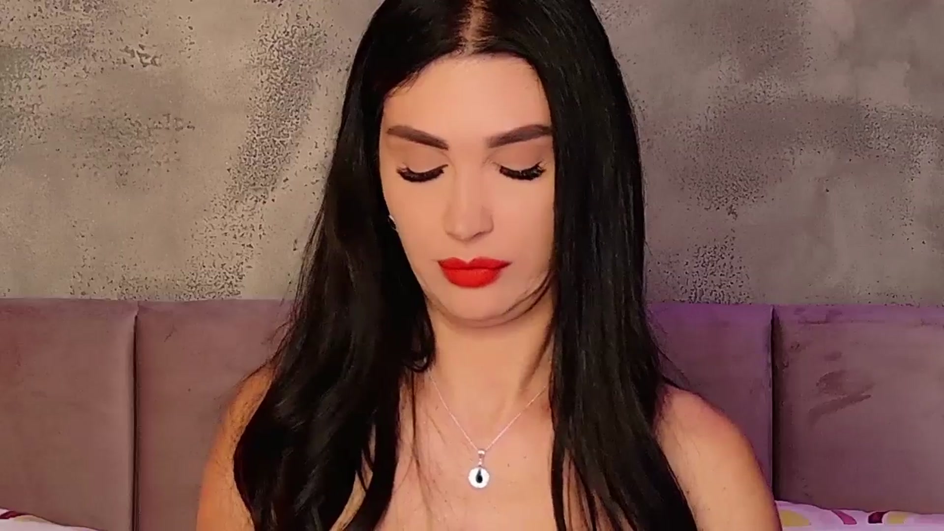Gallery image thumbnail from AllisonDesire's myfreecams stream on, 10/31/2025, 17:08 image 13 of 20