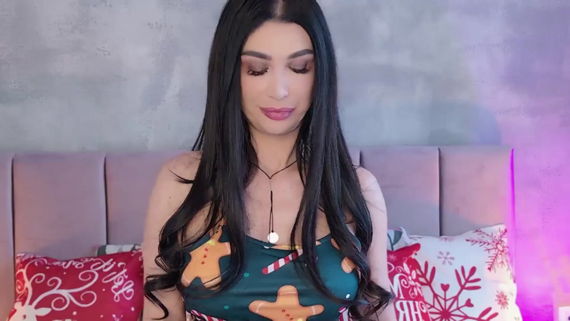 Gallery image thumbnail from AllisonDesire's myfreecams stream on, 12/13/2025, 12:15 image 17 of 20