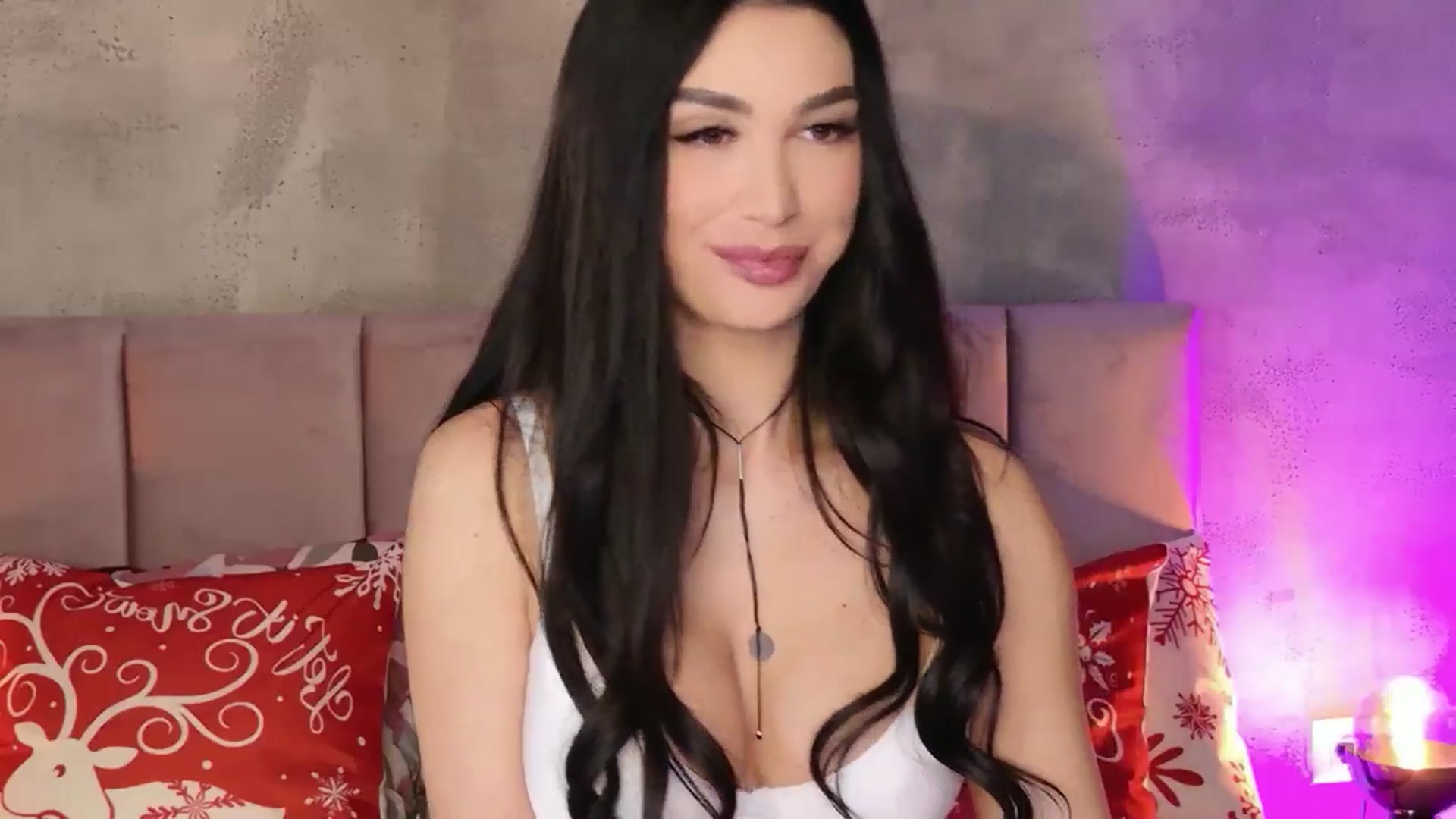 Gallery image thumbnail from AllisonDesire's myfreecams stream on, 12/18/2025, 11:23 image 19 of 20