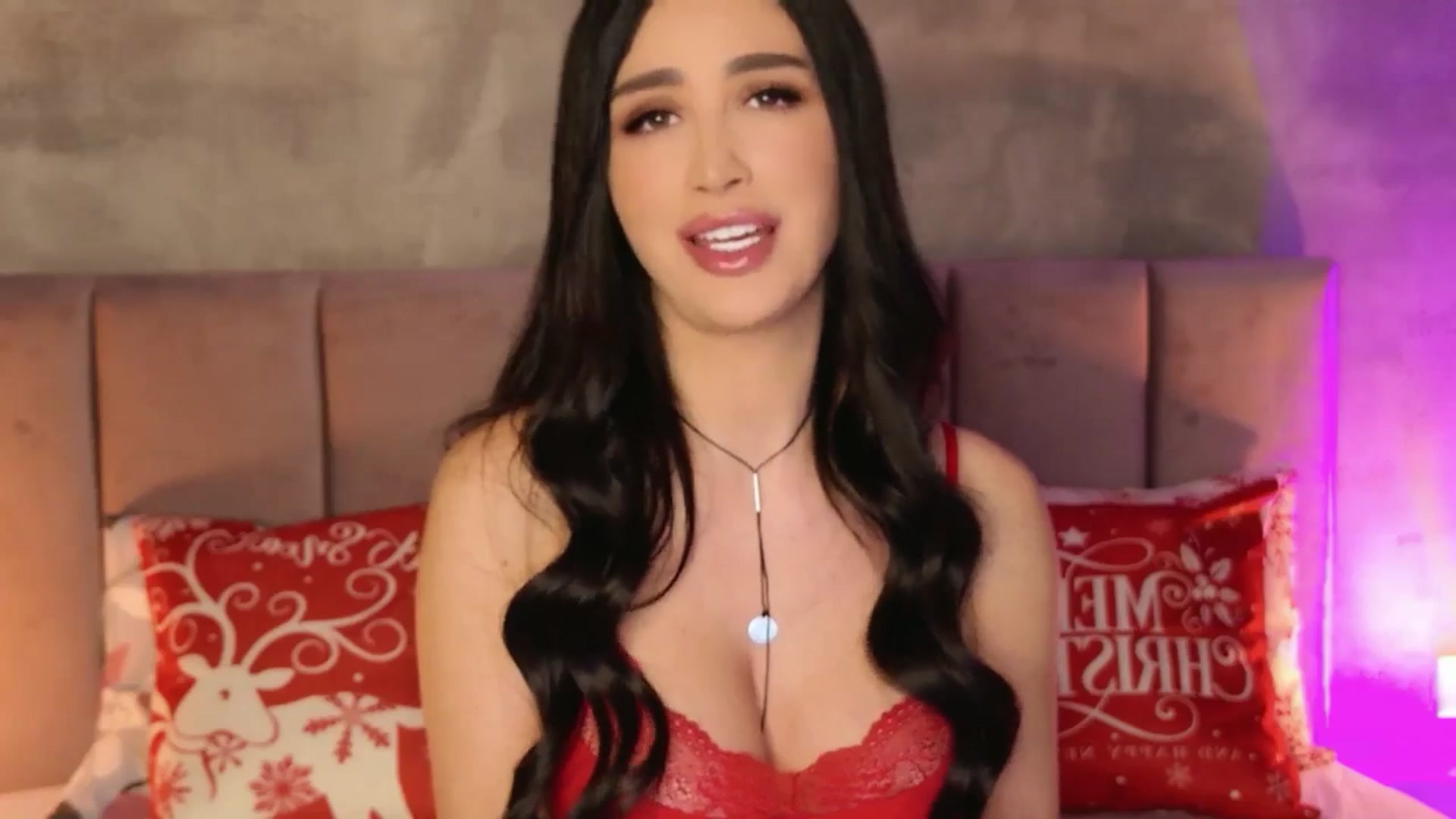 Gallery image thumbnail from AllisonDesire's myfreecams stream on, 12/23/2025, 16:22 image 18 of 20