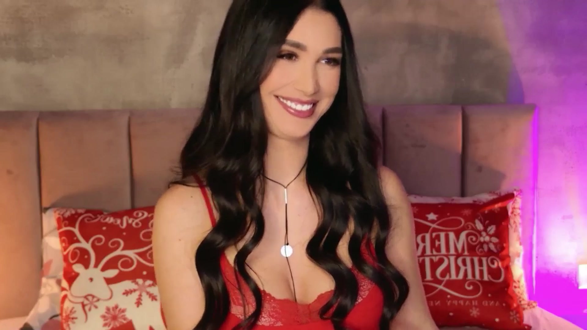 Gallery image thumbnail from AllisonDesire's myfreecams stream on, 12/23/2025, 16:41 image 12 of 20
