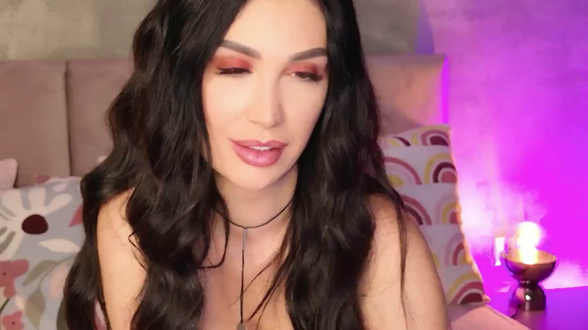 Gallery image thumbnail from AllisonDesire's myfreecams stream on, 01/03/2026, 11:57 image 12 of 20