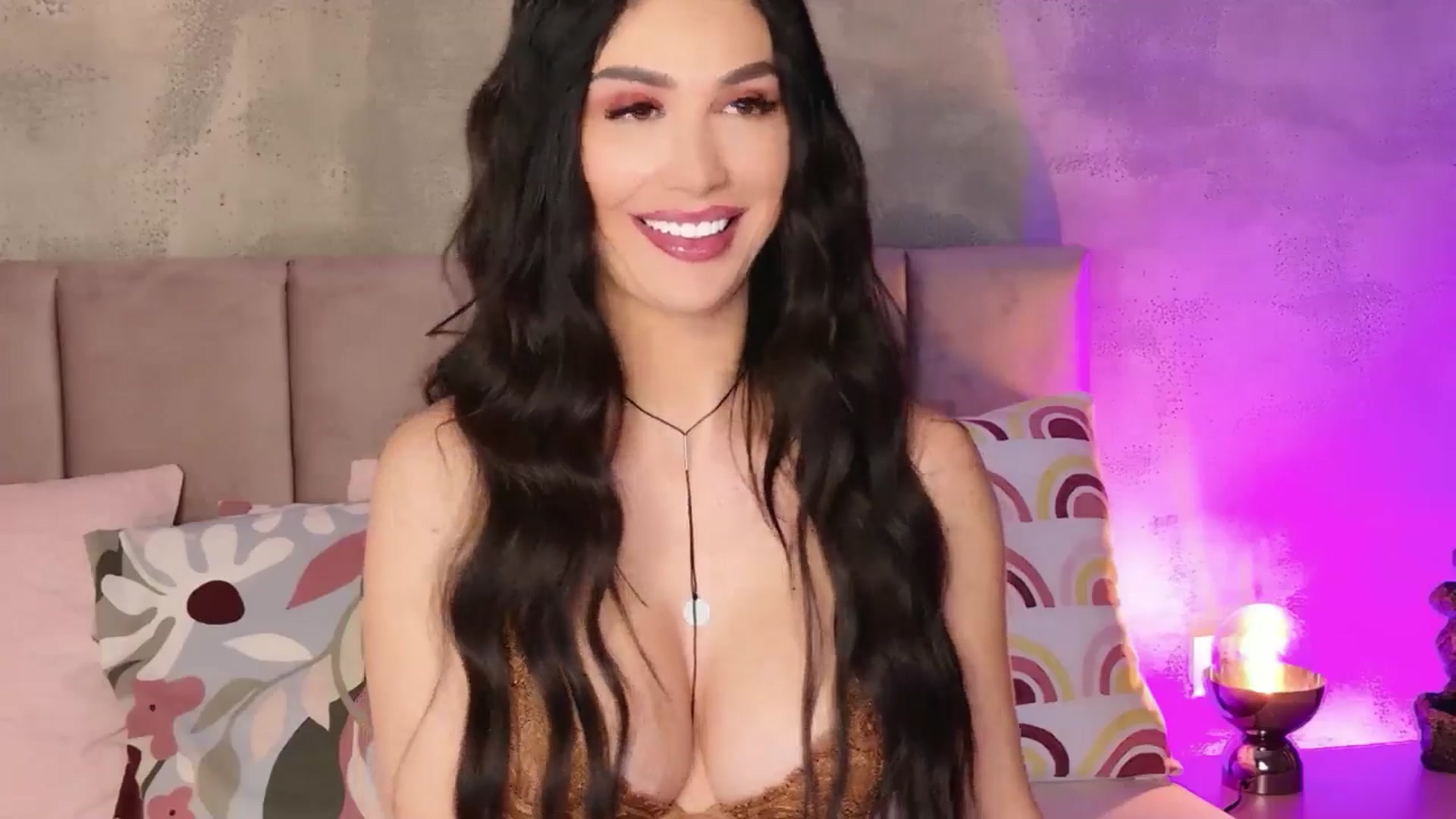 Gallery image thumbnail from AllisonDesire's myfreecams stream on, 01/03/2026, 11:57 image 3 of 20