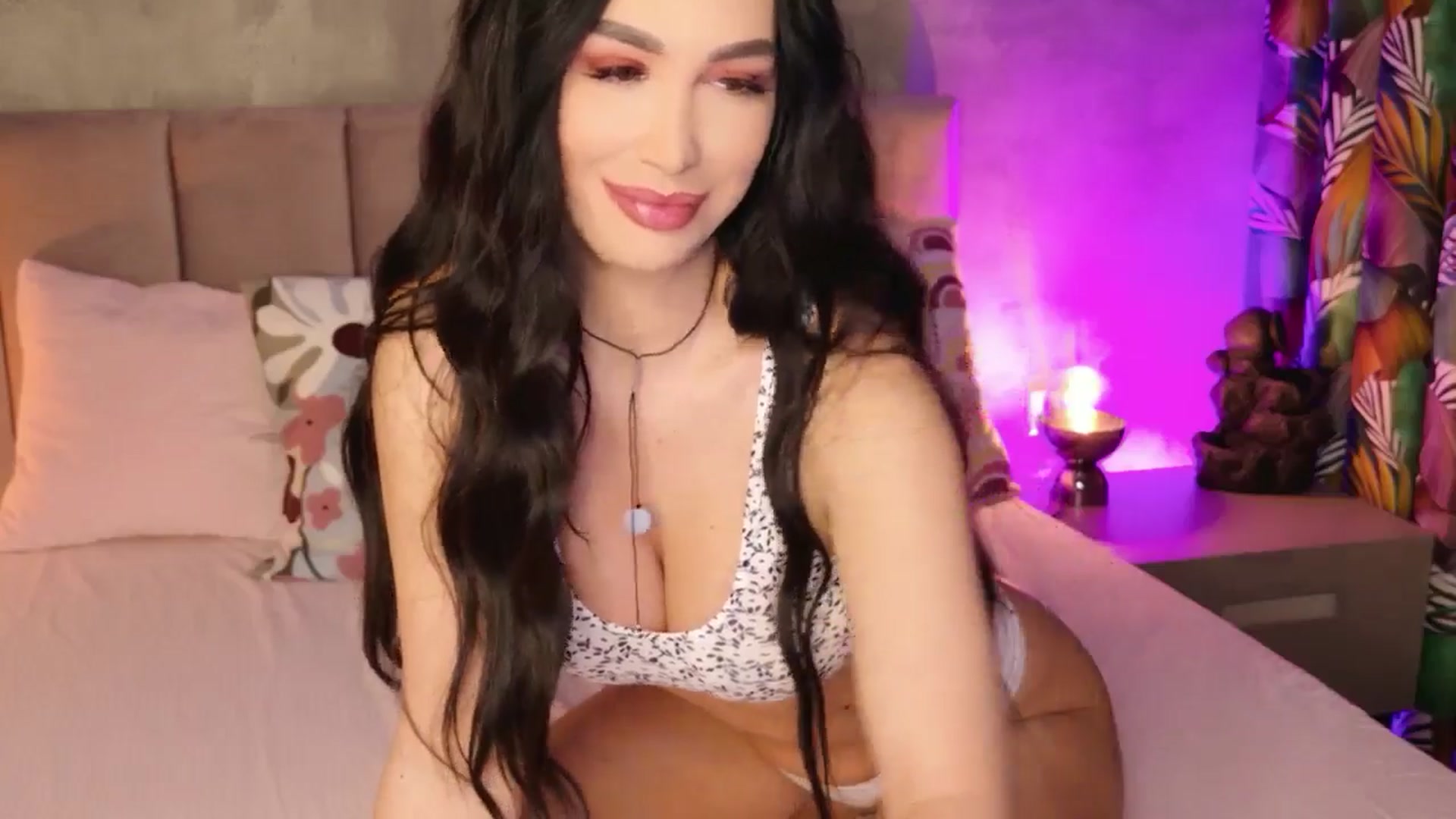 Gallery image thumbnail from AllisonDesire's myfreecams stream on, 01/04/2026, 07:37 image 7 of 20