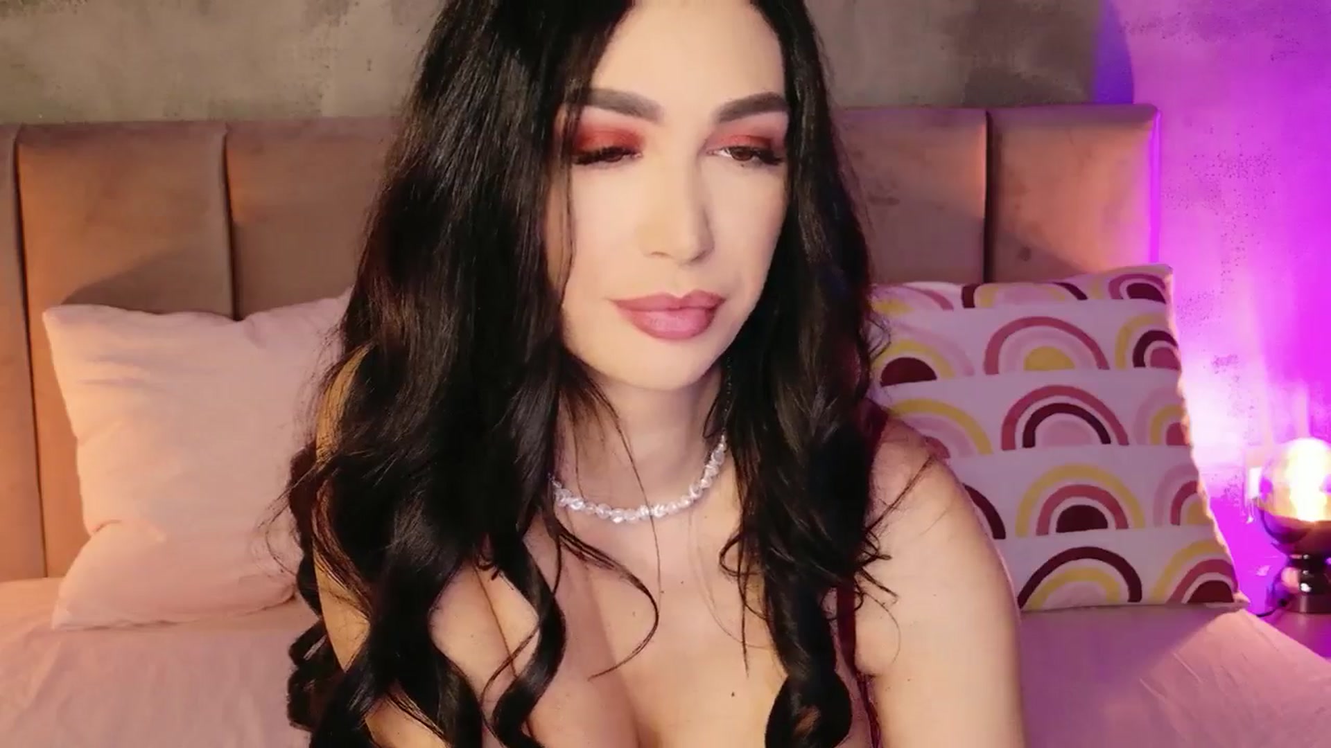 Gallery image thumbnail from AllisonDesire's myfreecams stream on, 01/07/2026, 17:07 image 5 of 20